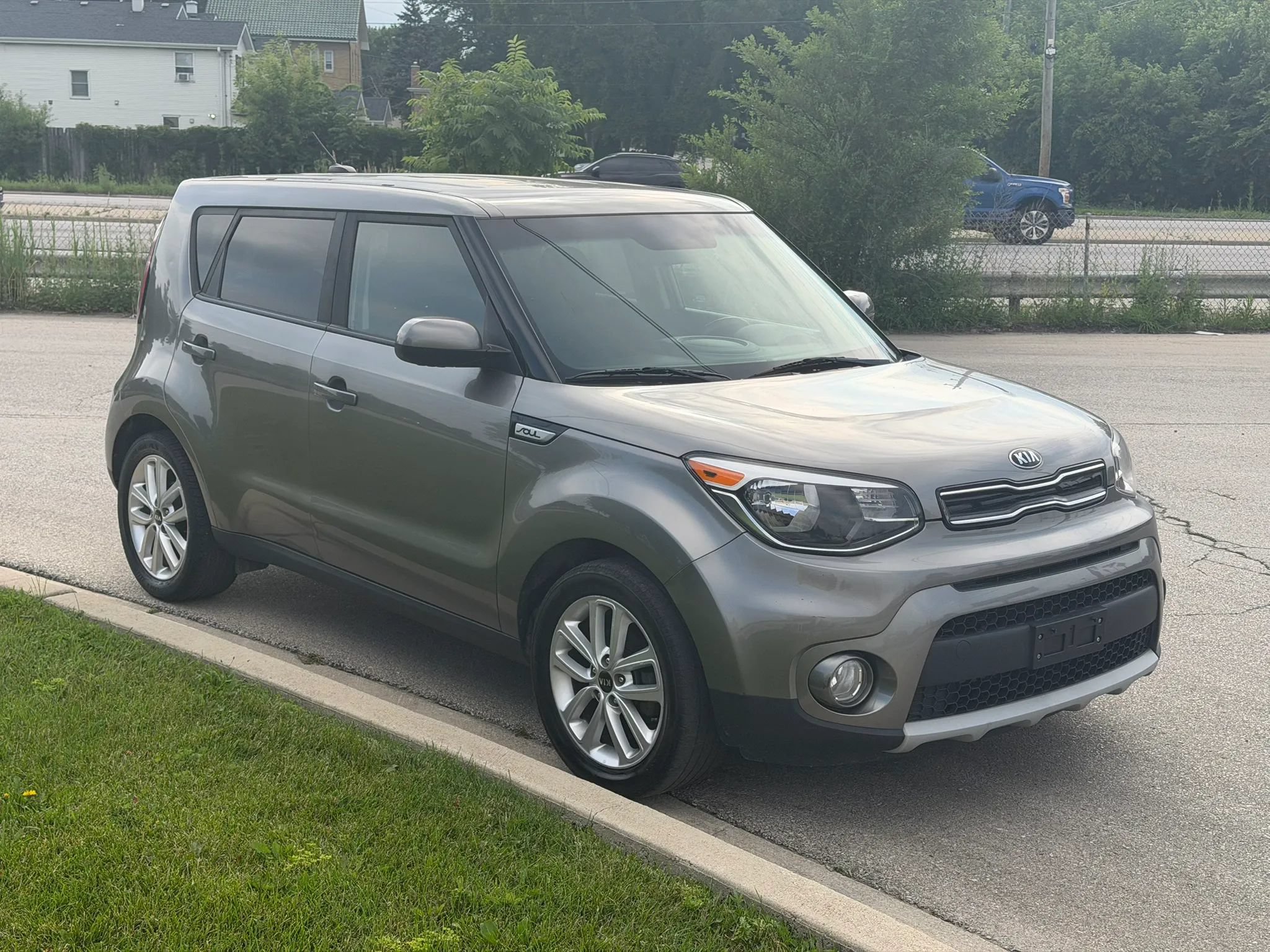 Used 2019 Kia Soul + FWD image 8