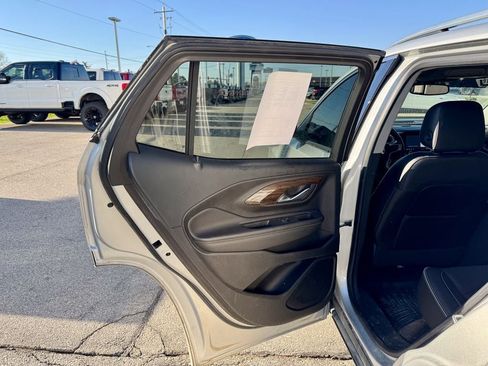 Used 2019 GMC Terrain Denali AWD/4WD image 16