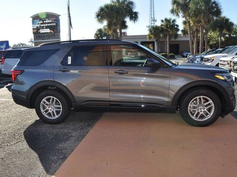 New 2026 Ford Explorer Active w/ Active Comfort Package image 6