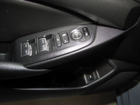 Used 2021 Honda Accord Sport image 11