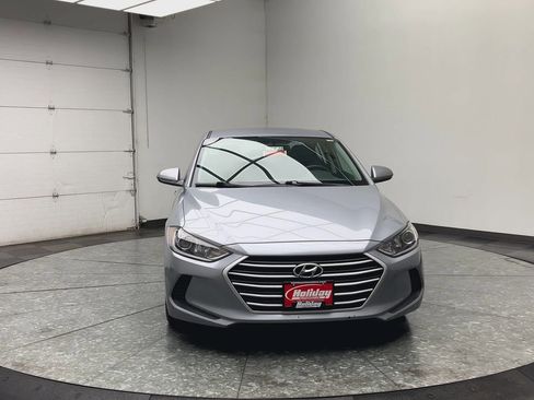 Used 2017 Hyundai Elantra SE FWD image 27