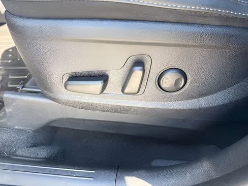 Used 2023 Kia Telluride EX image 10