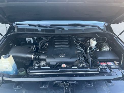 Used 2018 Toyota Tundra 1794 Edition image 39