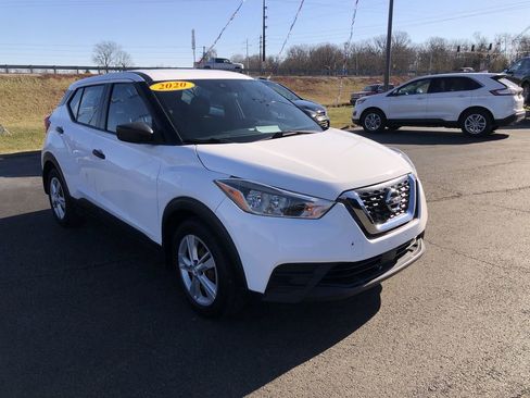 Used 2020 Nissan Kicks S image 7