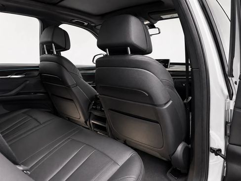 Used 2015 BMW X5 xDrive50i AWD/4WD image 19