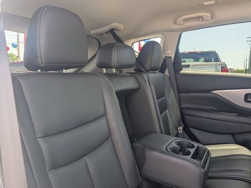 Used 2024 Nissan Murano SV FWD image 27