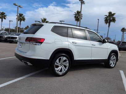 Used 2023 Volkswagen Atlas SE w/ Panoramic Sunroof Package
