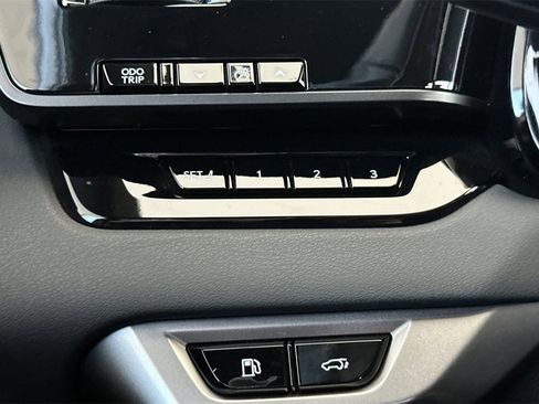 Used 2024 Lexus RX 350 image 32