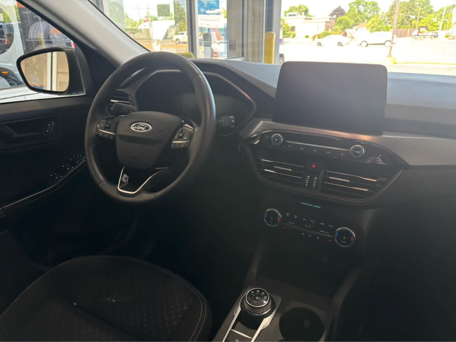 Certified 2024 Ford Escape Active AWD/4WD image 11