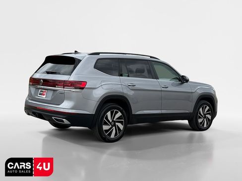 Used 2025 Volkswagen Atlas SE image 7