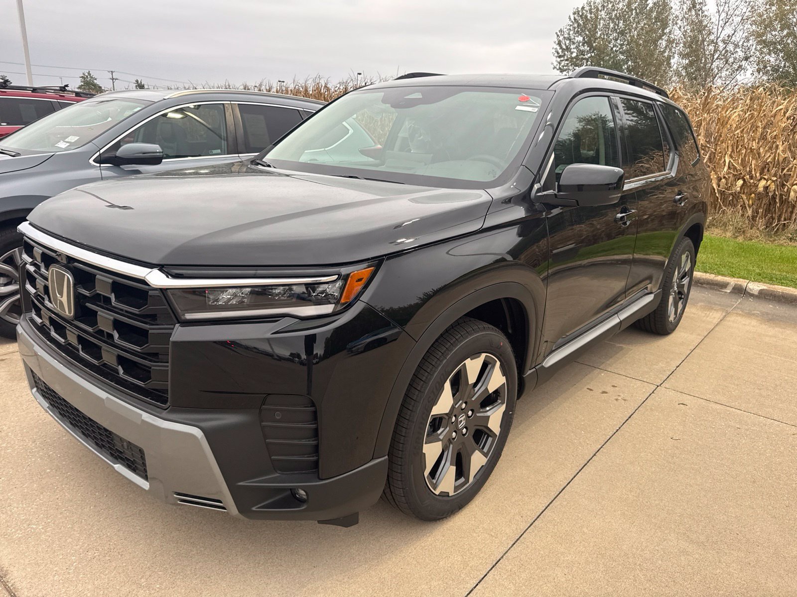 New 2026 Honda Pilot Elite image 2