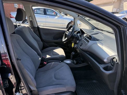 Used 2011 Honda Fit image 21