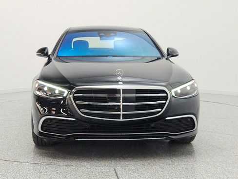 Used 2023 Mercedes-Benz S 580e 4MATIC Sedan image 2