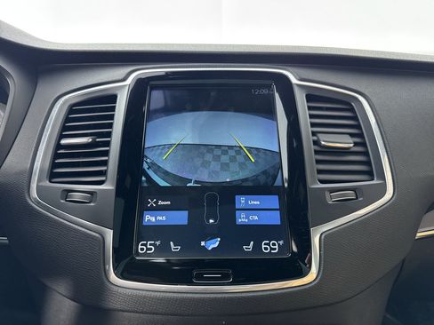 Used 2019 Volvo XC90 T6 Momentum w/ Protection Package AWD/4WD image 14