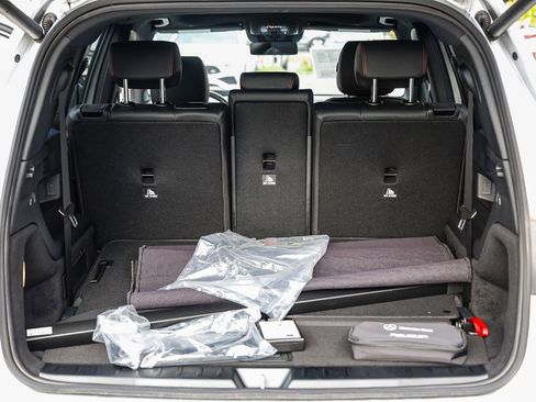 Used 2023 Mercedes-Benz EQB 350 4MATIC SUV image 26