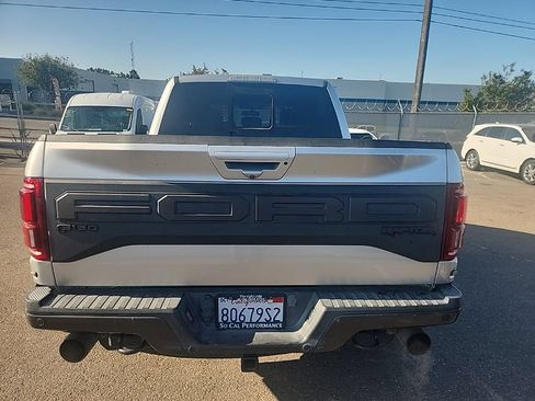 Used 2019 Ford F150 Raptor w/ Equipment Group 802A Luxury AWD/4WD image 12