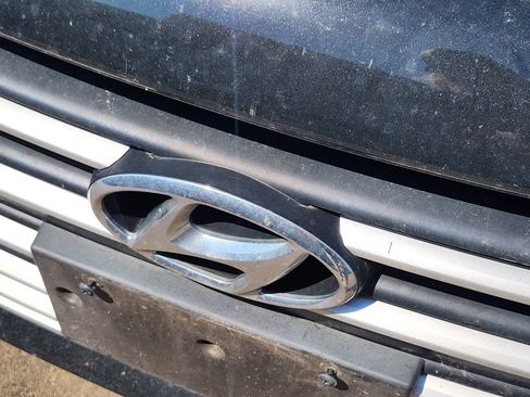 Used 2017 Hyundai Elantra Value Edition FWD image 16