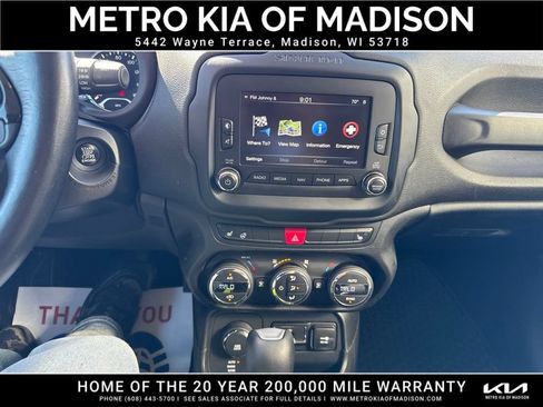 Used 2017 Jeep Renegade Altitude AWD/4WD image 21