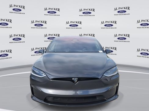 Used 2024 Tesla Model X image 8