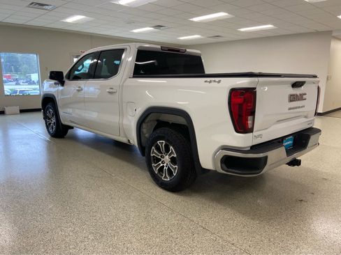 Used 2023 GMC Sierra 1500 SLE AWD/4WD image 8