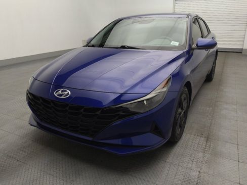 Used 2021 Hyundai Elantra SEL image 15