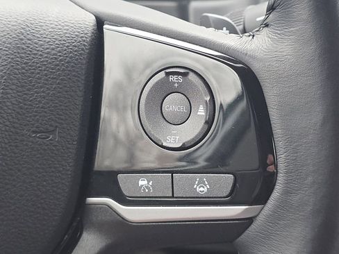 Used 2023 Honda Odyssey Touring image 32