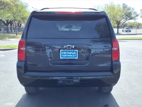 Used 2019 Chevrolet Suburban Premier w/ RST 6.2L Performance Edition image 11