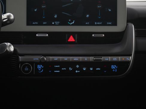 Certified 2024 Hyundai Ioniq 5 SEL AWD/4WD image 15