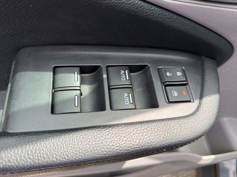 Used 2017 Honda Pilot EX-L image 12