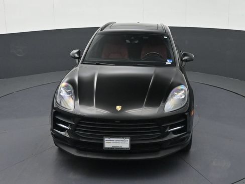 Used 2019 Porsche Macan AWD/4WD image 32