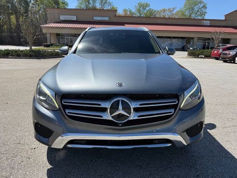 Used 2018 Mercedes-Benz GLC 300 4MATIC image 4