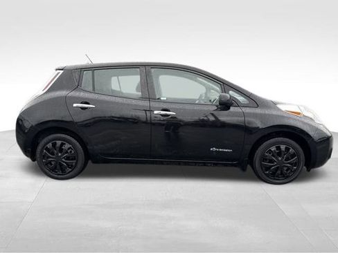 Used 2017 Nissan Leaf S image 8