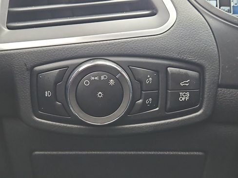 Used 2023 Ford Edge Titanium image 25