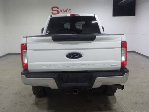 Used 2019 Ford F250 XLT image 3