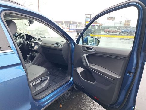 Used 2019 Volkswagen Tiguan SE image 27