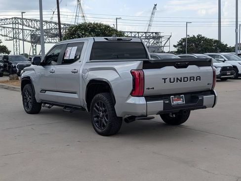 Used 2024 Toyota Tundra Platinum AWD/4WD image 8