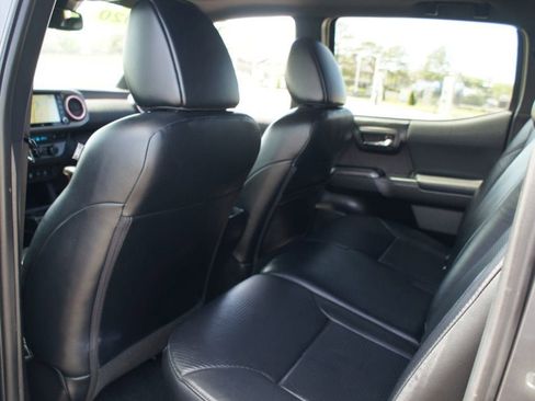 Used 2020 Toyota Tacoma TRD Pro AWD/4WD image 16