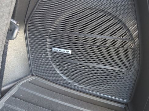 Used 2025 Subaru Ascent Bronze Edition w/ Popular Package #2 image 19