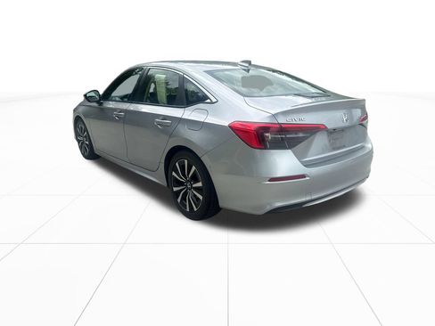 Certified 2022 Honda Civic EX image 6