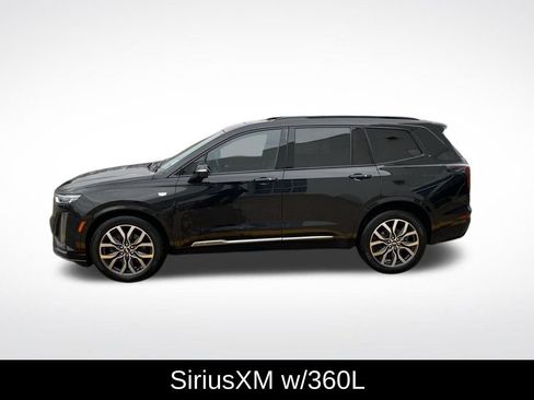 Used 2021 Cadillac XT6 Sport w/ Platinum Package image 4