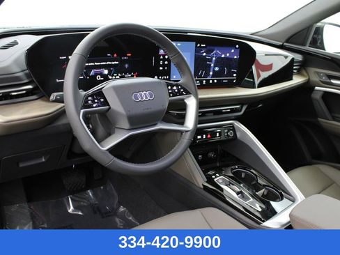 New 2025 Audi Q5 Premium image 15