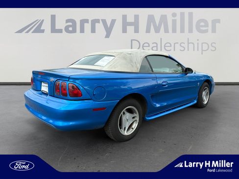 Used 1998 Ford Mustang Convertible RWD image 5