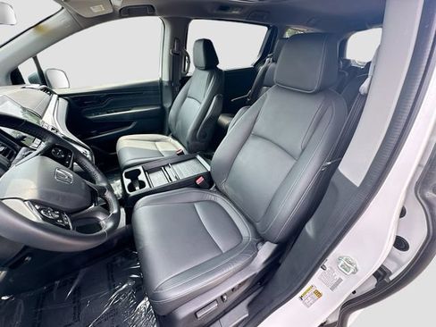Certified 2024 Honda Odyssey Touring image 26