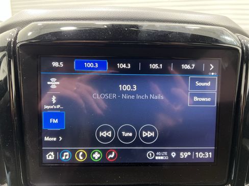 Used 2023 Chevrolet Traverse LT AWD/4WD image 16