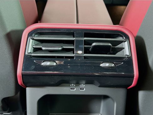 New 2025 BMW 530i xDrive image 27