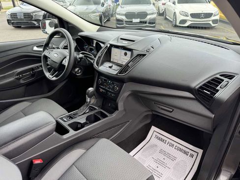 Used 2017 Ford Escape SE w/ Equipment Group 201A AWD/4WD image 29
