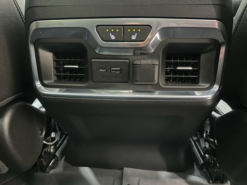 Used 2020 Chevrolet Silverado 1500 LTZ w/ LTZ Plus Package image 25