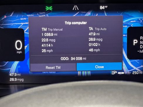 Used 2022 Volvo XC60 B5 Momentum w/ Advanced Package AWD/4WD image 28
