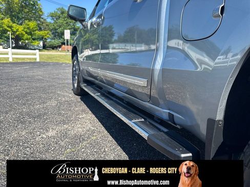 Used 2023 Chevrolet Silverado 1500 High Country w/ Z71 Off-Road Package AWD/4WD image 23