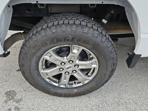 Used 2021 Ford F150 XLT w/ XTR Package image 38